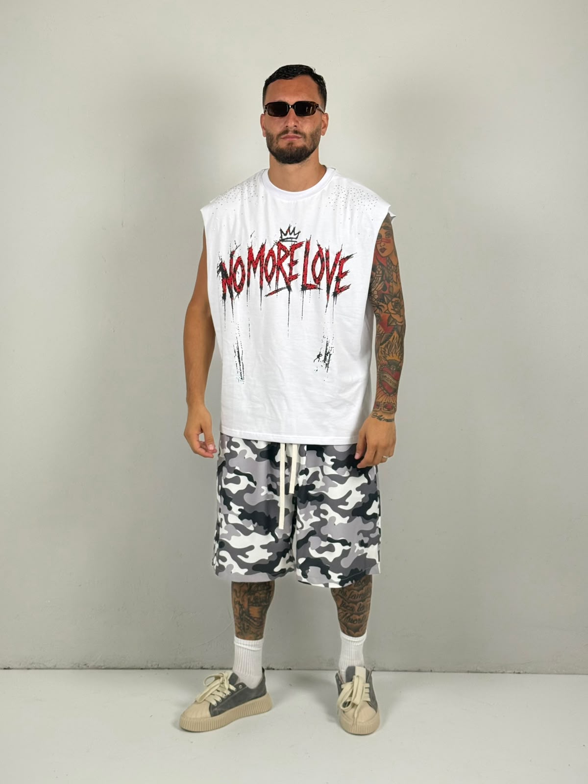 Bermuda con molla militare grigio