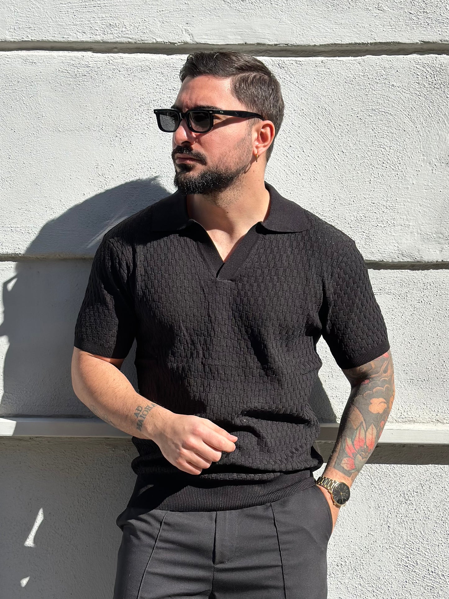 POLO SCOLLO A V BLACK