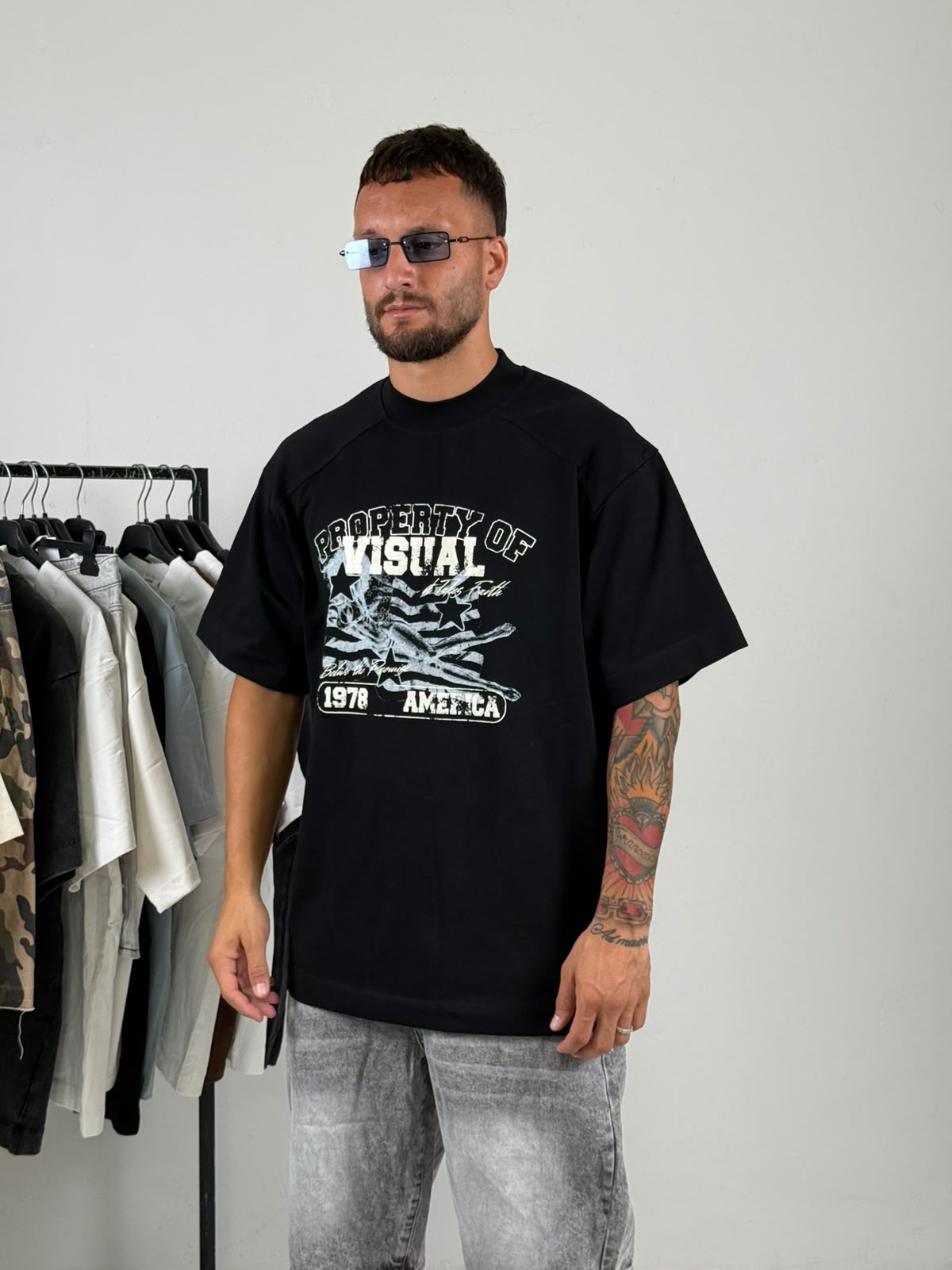 Shirt visual black