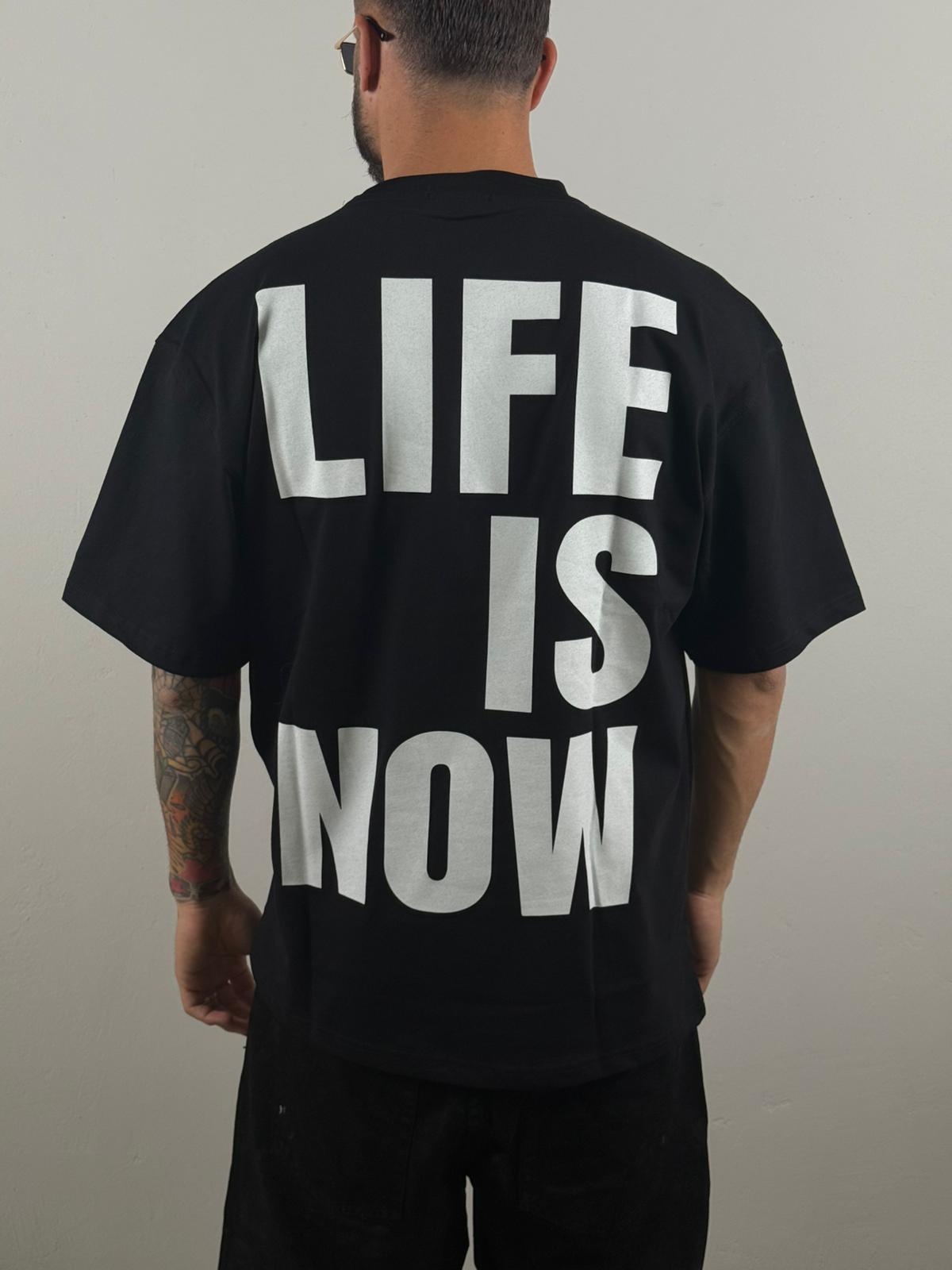 Life is Now nera